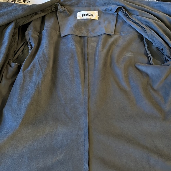 BB DAKOTA Wade Drape Front Faux Suede Gray Jacket, Size M, excellent condition. - Picture 7 of 9
